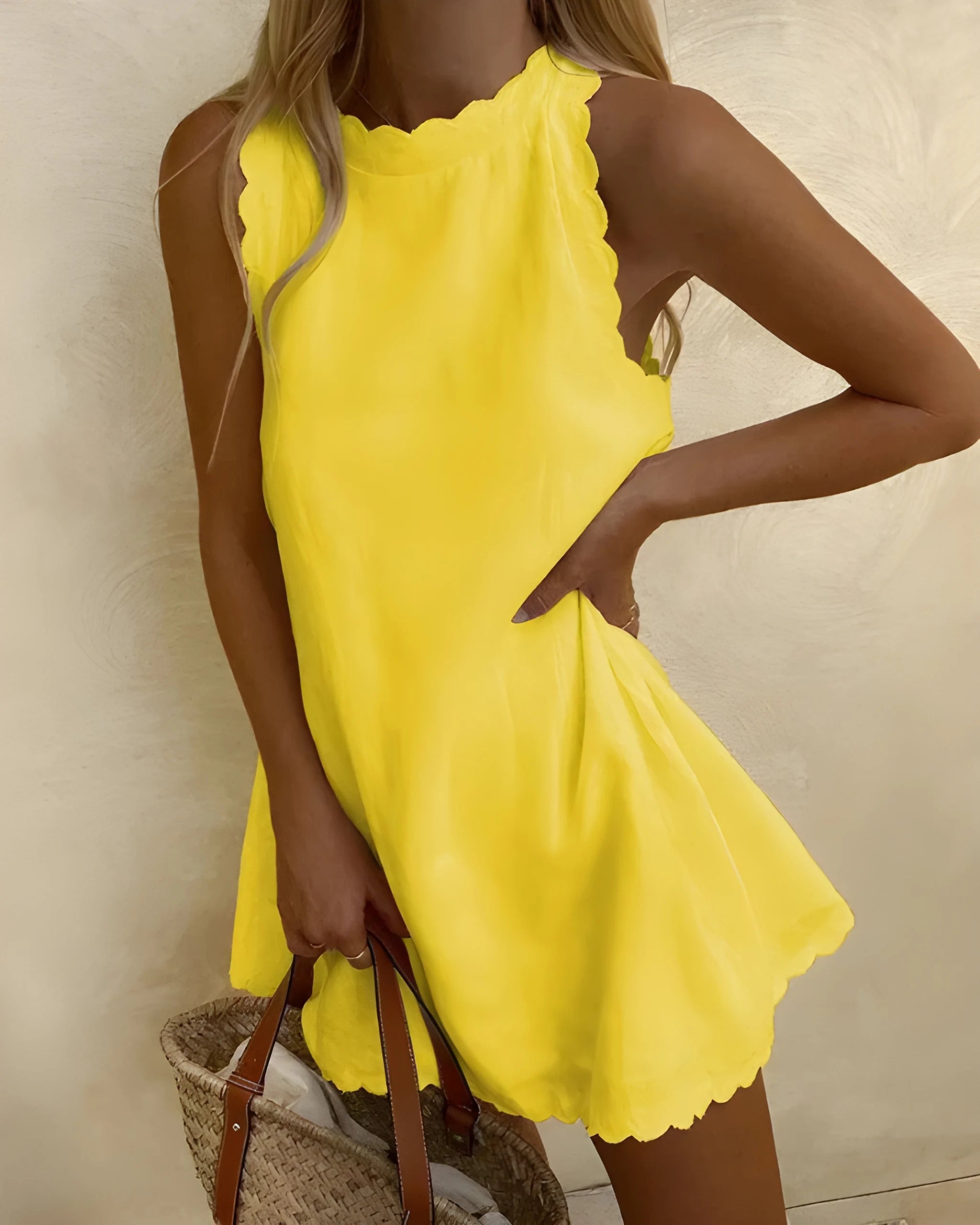 Women's Casual Elegant Mini Summer Dress with Sleeveless Cut