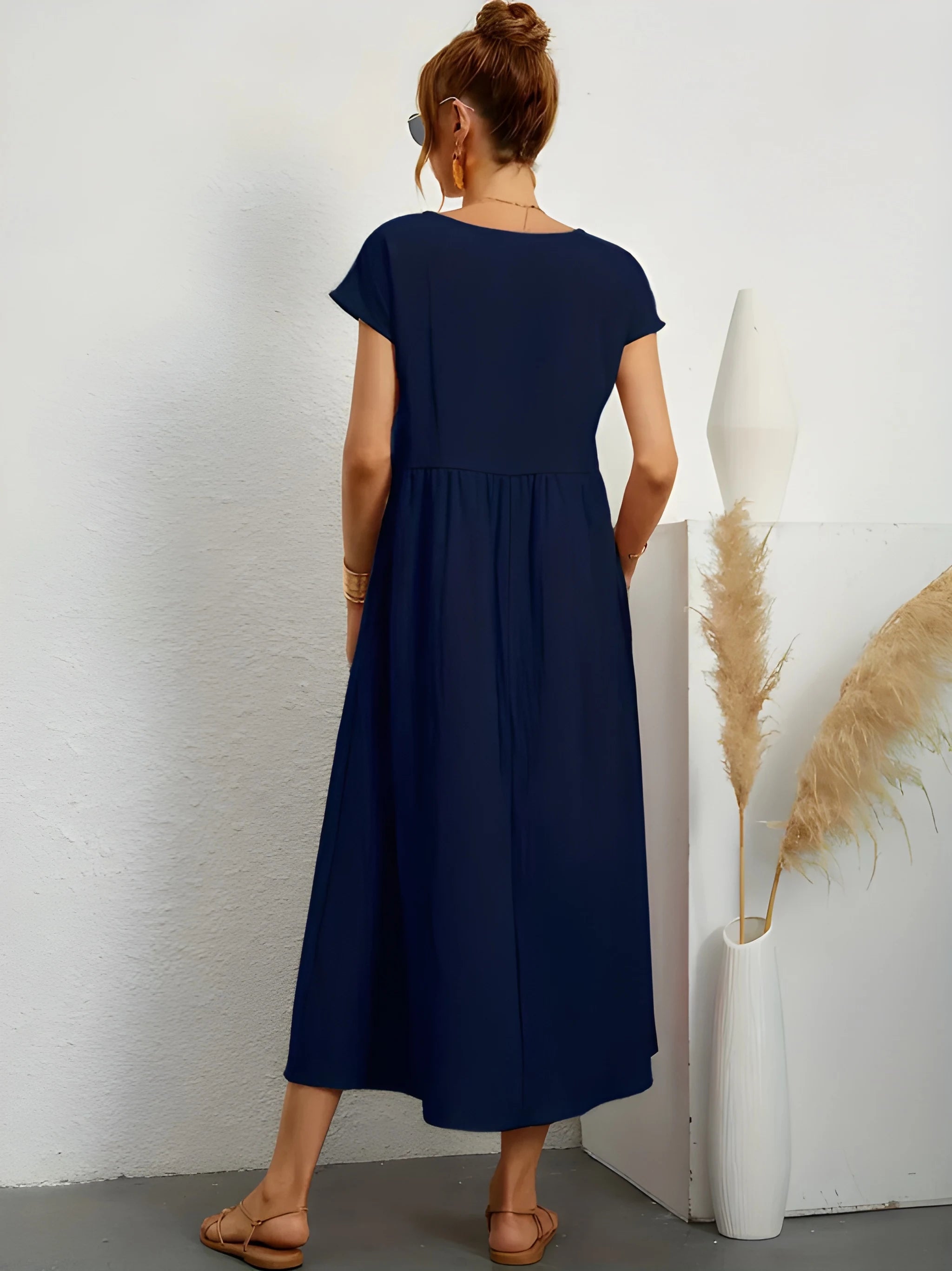 Women's Elegant Flowy Midi Summer Dress with Short Sleeves