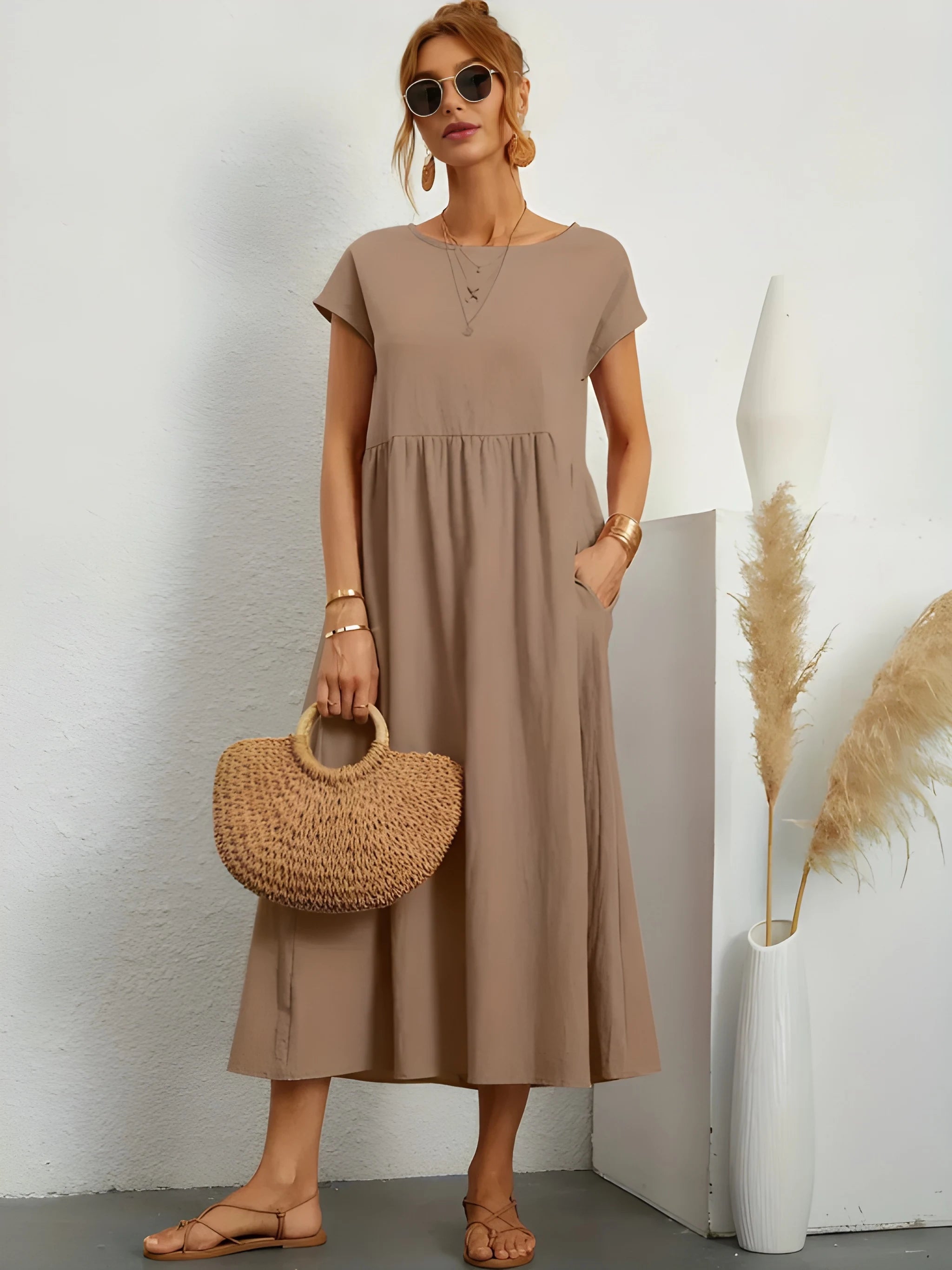 Women's Elegant Flowy Midi Summer Dress with Short Sleeves