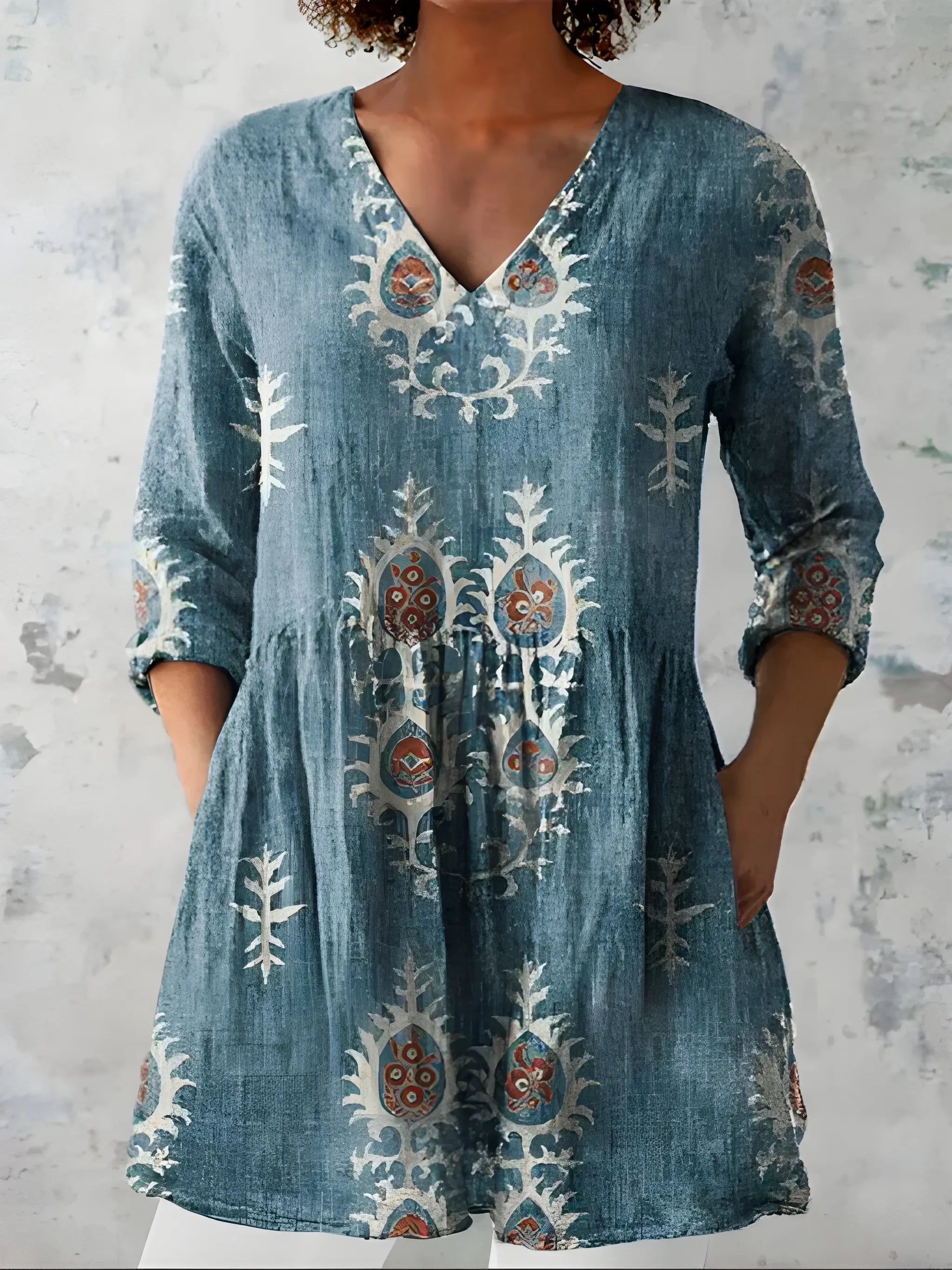 Women's Vintage Flowy Long Blouse with V-Neck and Elegant Pattern