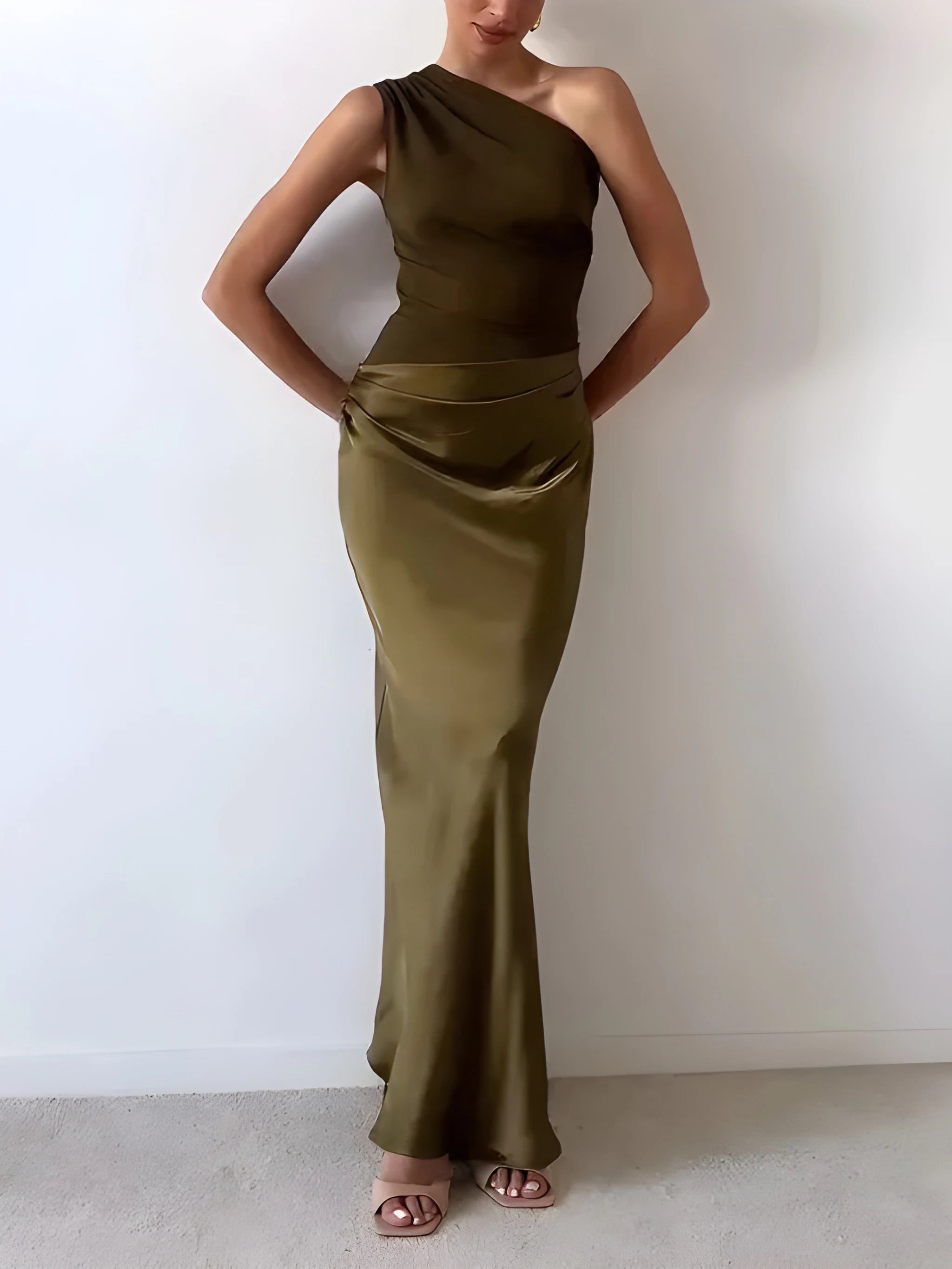 Women's Striking Pleated Maxi Wedding Guest Dress with Asymmetric Neckline and Floor-Length
