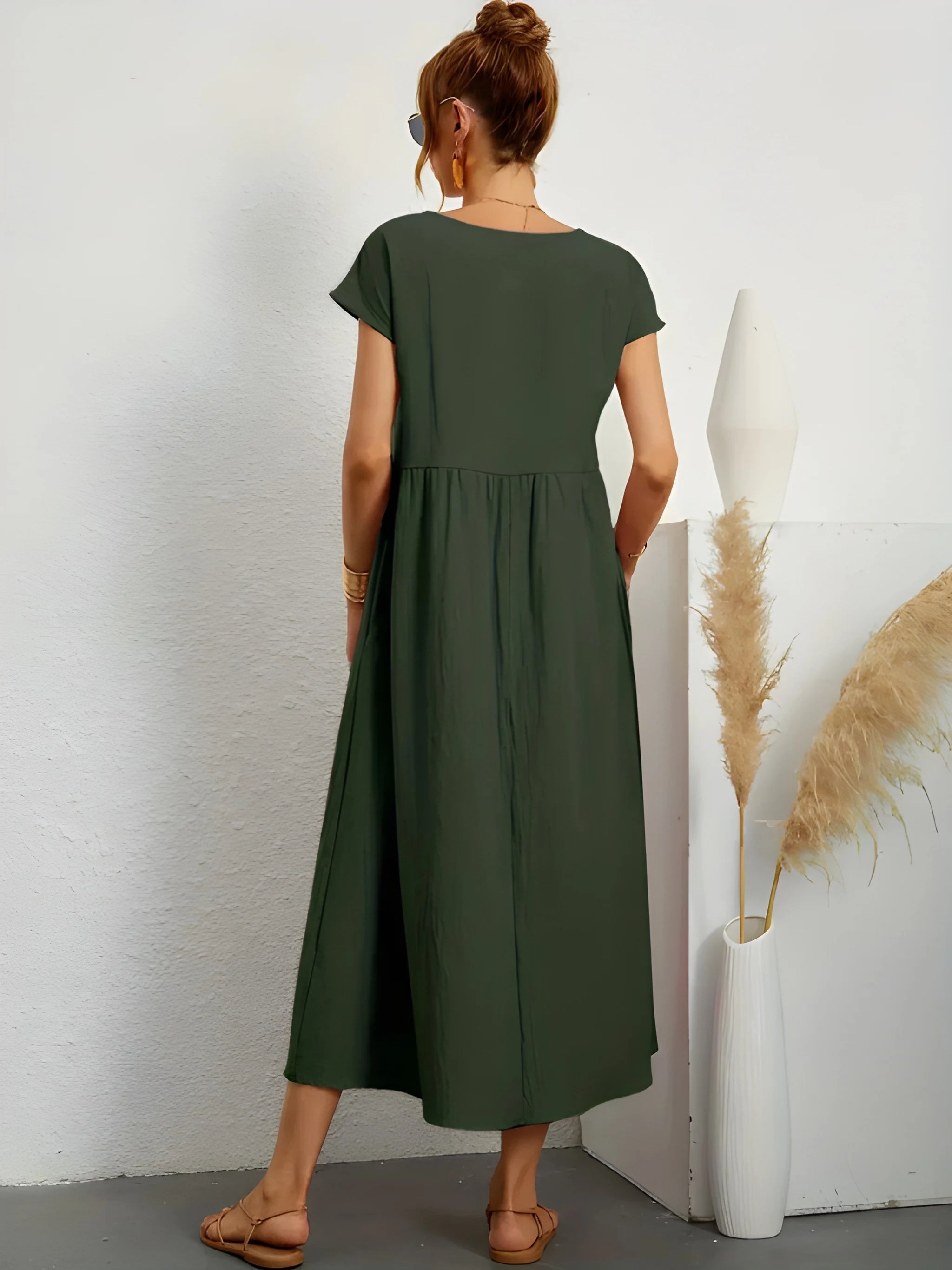 Women's Elegant Flowy Midi Summer Dress with Short Sleeves