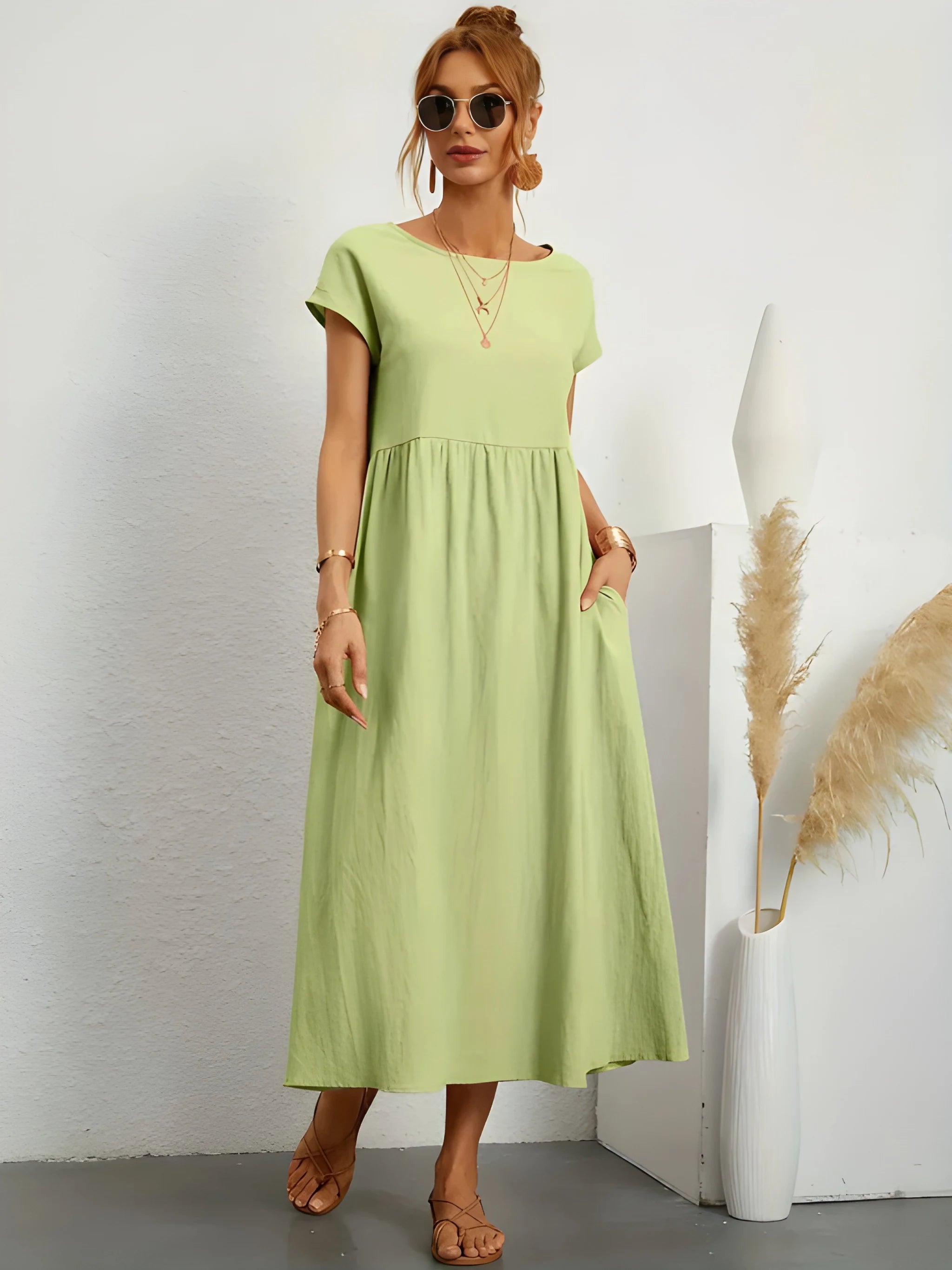Women's Elegant Flowy Midi Summer Dress with Short Sleeves