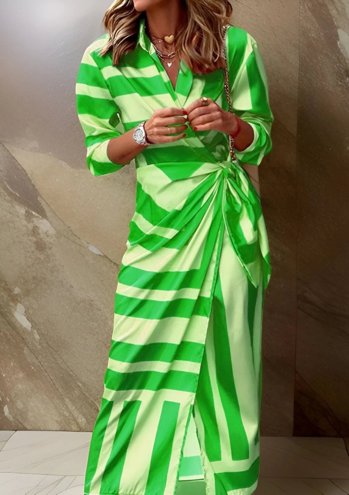 Women's Casual Midi Summer Dress with V-Neck and Long Sleeve
