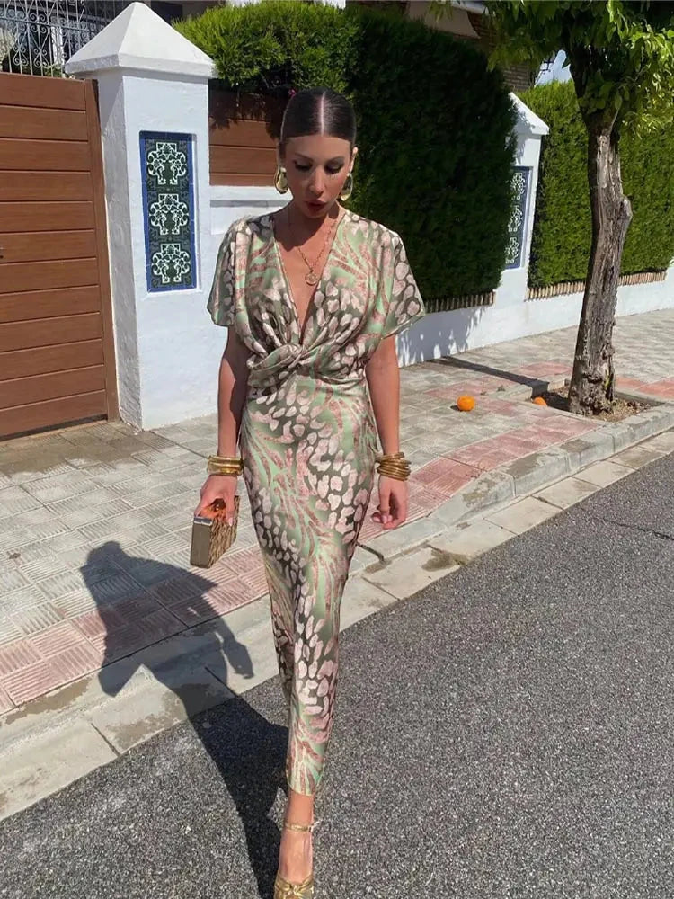 Women's Elegant Vintage Midi Summer Dress with V-Neck