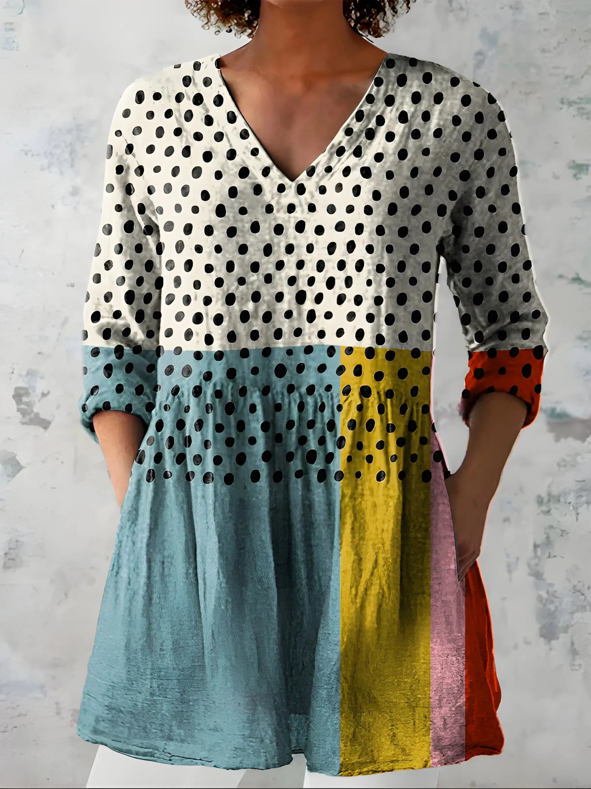 Women's Casual Elegant Long Blouse with V-Neck and Flowy Silhouette